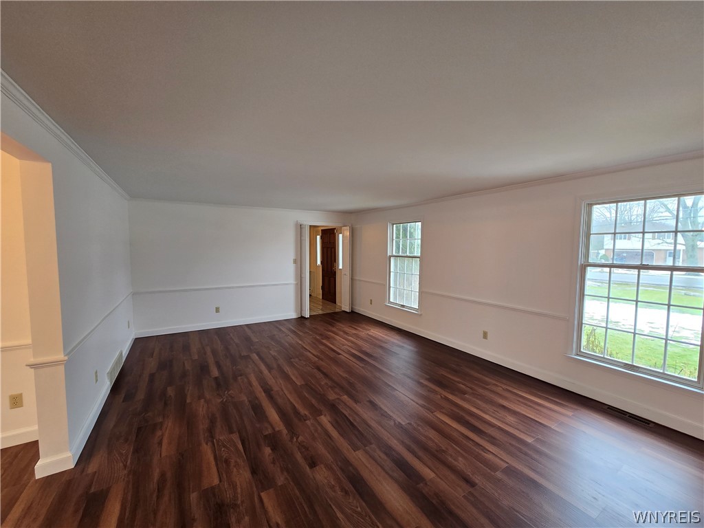 2287 Long Road Grand Island, NY 14072 - Photo 2 of 34