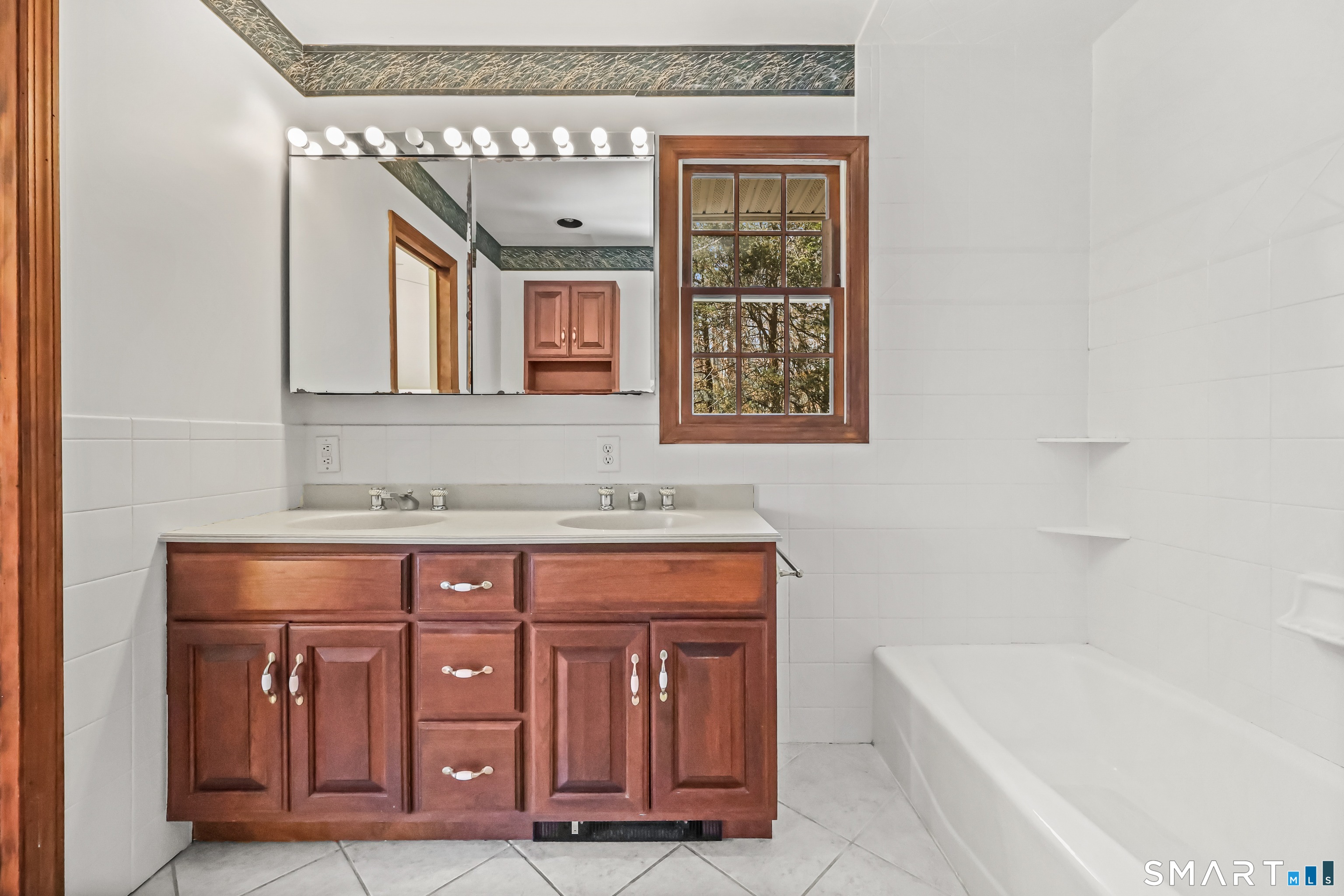 145 Wilton Road East Ridgefield, CT 06877 - Photo 23 of 37