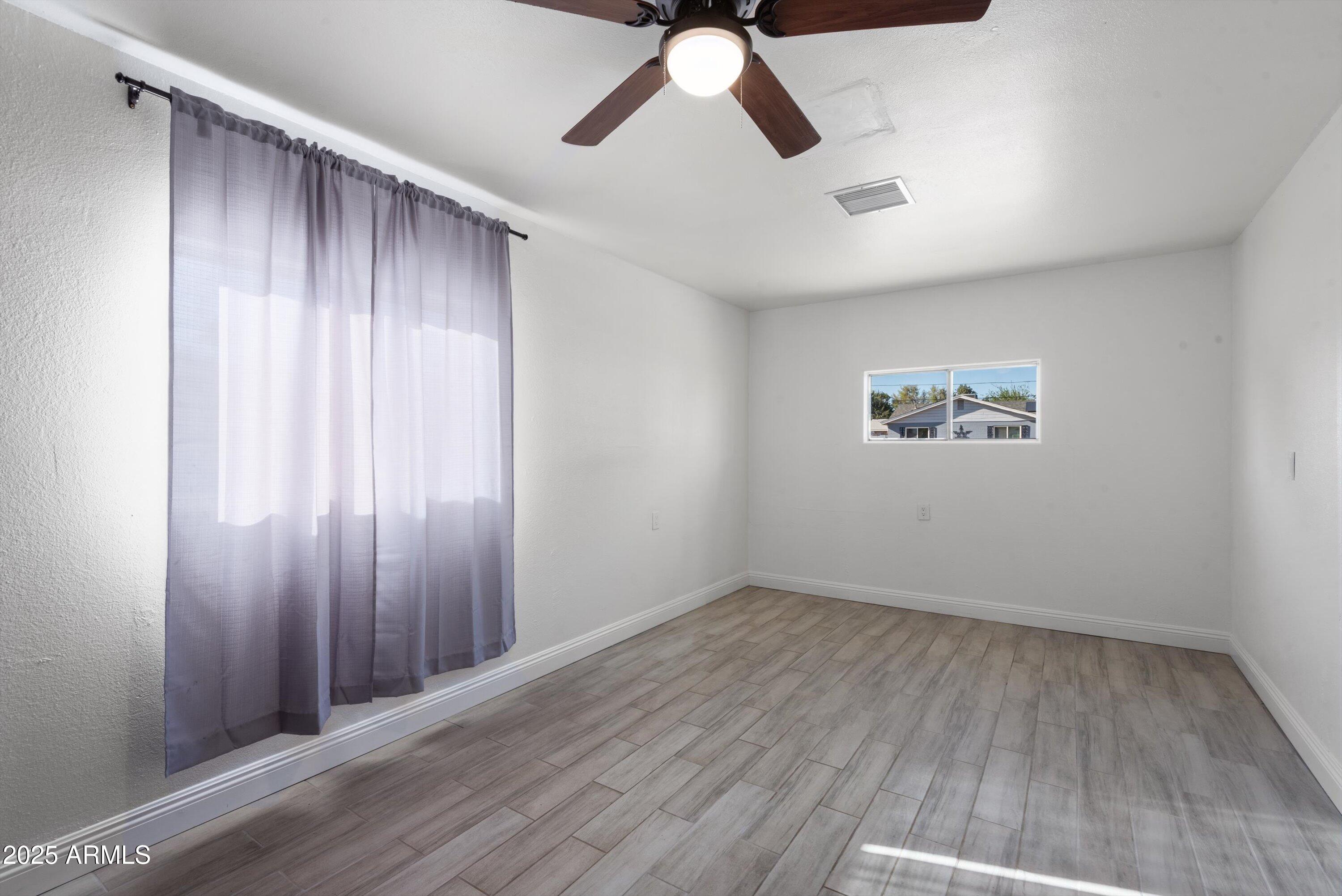 2217 West Gardenia Drive Phoenix, AZ 85021 - Photo 21 of 32