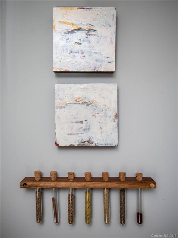 425 Governors View Road Asheville, NC 28805 - Photo 15 of 30 Gallery Image 15