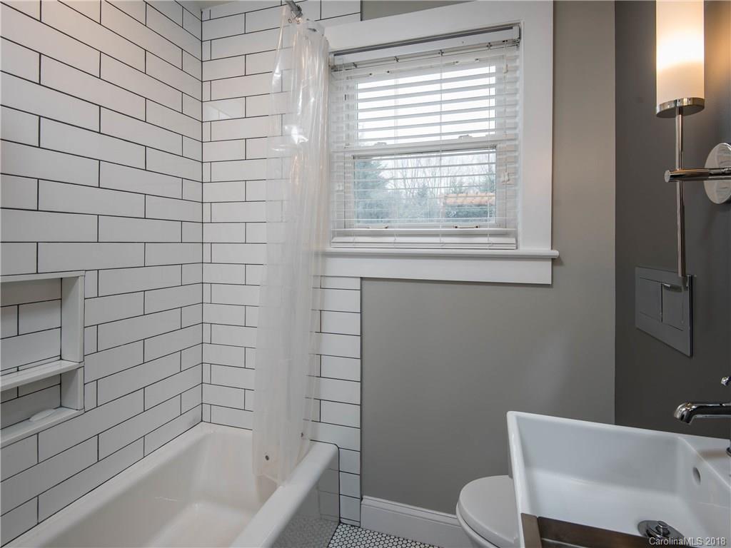 425 Governors View Road Asheville, NC 28805 - Photo 18 of 30 Gallery Image 18