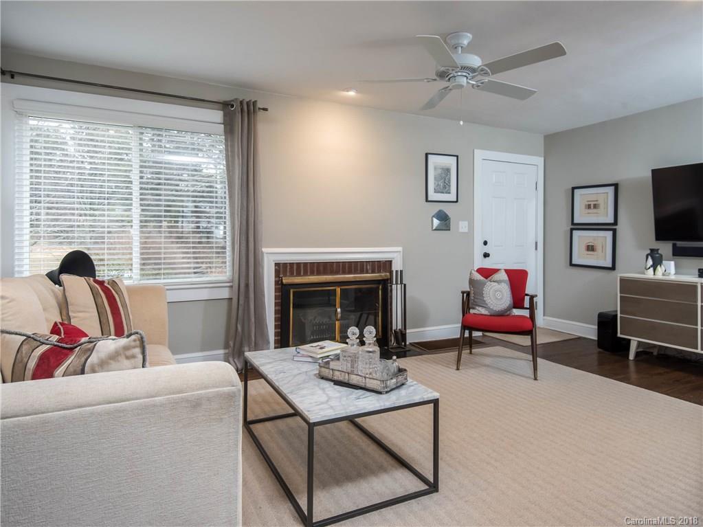 425 Governors View Road Asheville, NC 28805 - Photo 6 of 30 Gallery Image 6