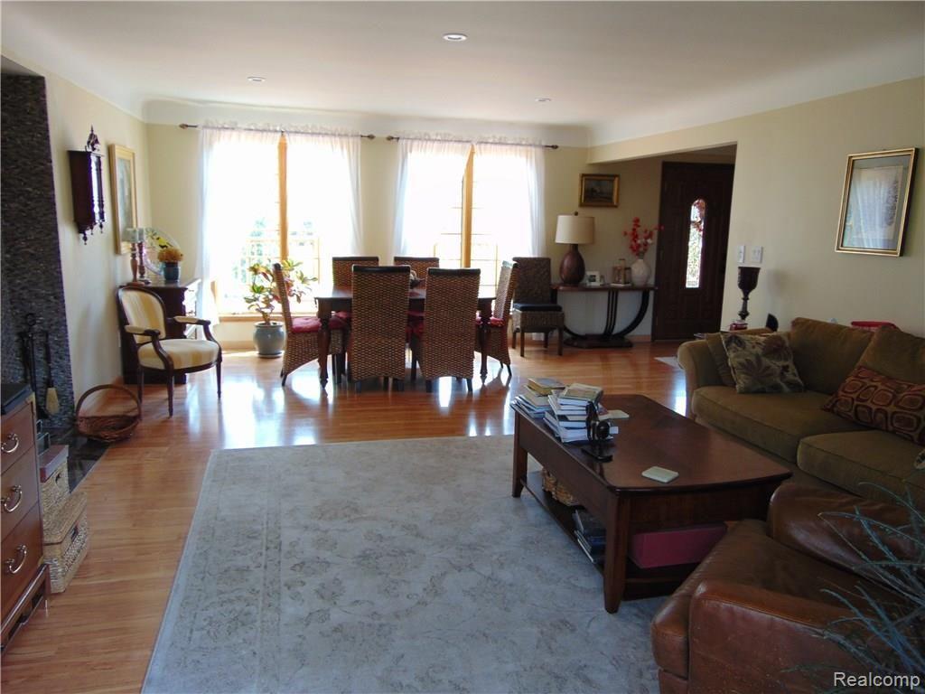 2700 Mohawk Lane Rochester Hills, MI 48306 - Photo 21 of 83