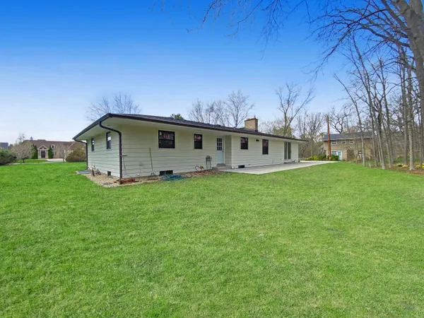 $749,900 | 1311 41st Avenue, Somers, WI 53144