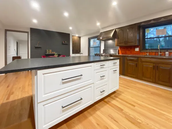$749,900 | 1311 41st Avenue, Somers, WI 53144