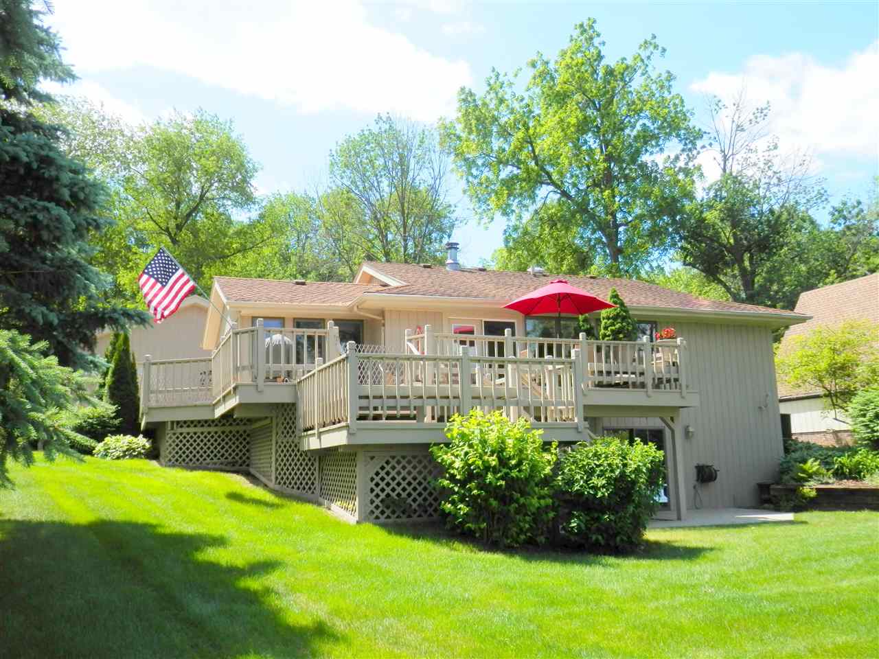 512 Baintree Road Lake Summerset, IL 61019 - Photo 1 of 25 an aerial view of a house