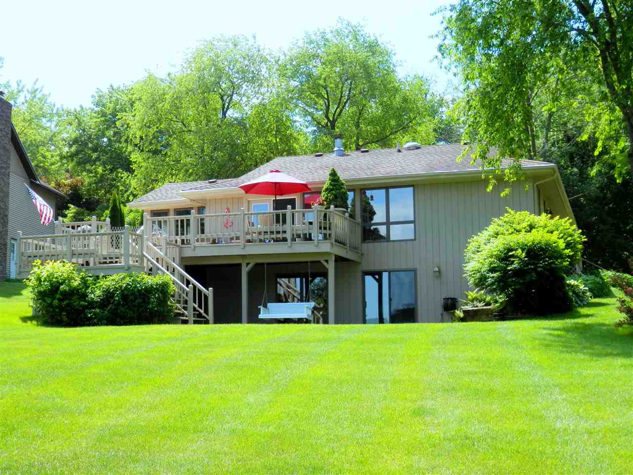 512 Baintree Road Lake Summerset, IL 61019 - Photo 6 of 25 a view of a house with a yard
