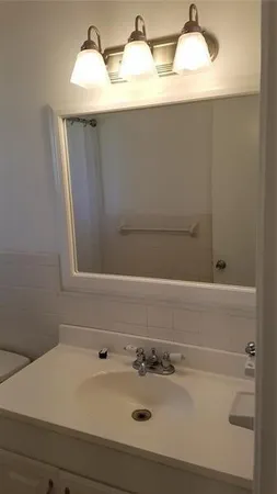 $1,750 | 2734 Fillmore Street, Unit 3E, Hollywood, FL 33020