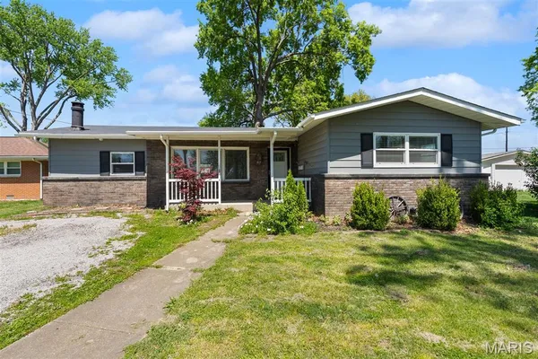 $140,000 | 417 East Madison Street, Millstadt, IL 62260