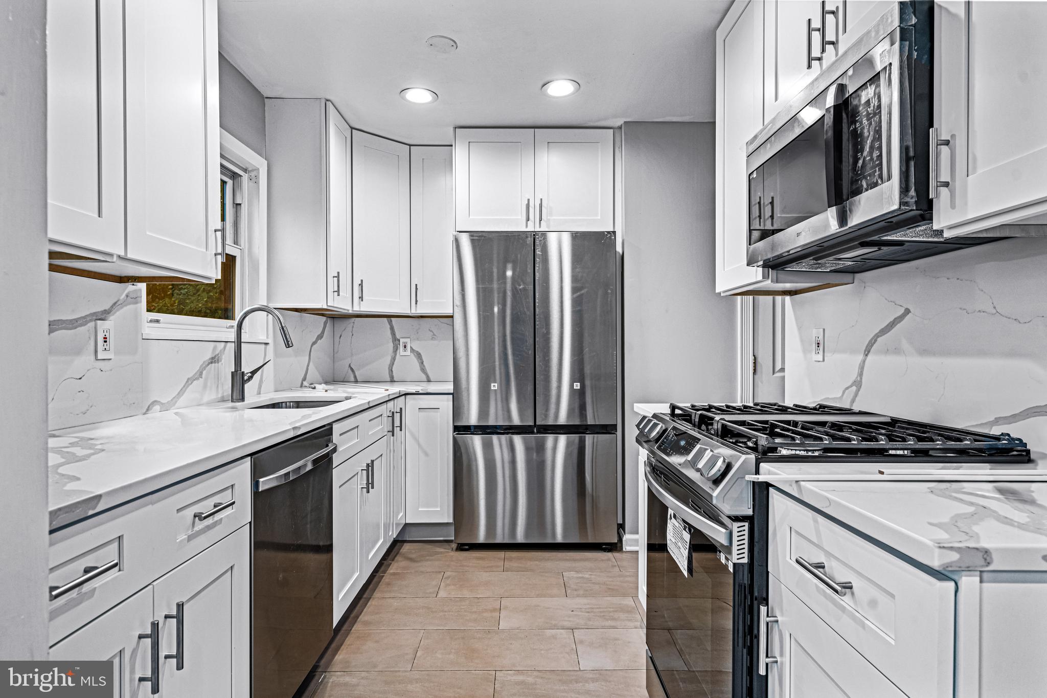 15 Overton Road East Windsor, NJ 08520 - Photo 12 of 46 Gallery Image 12