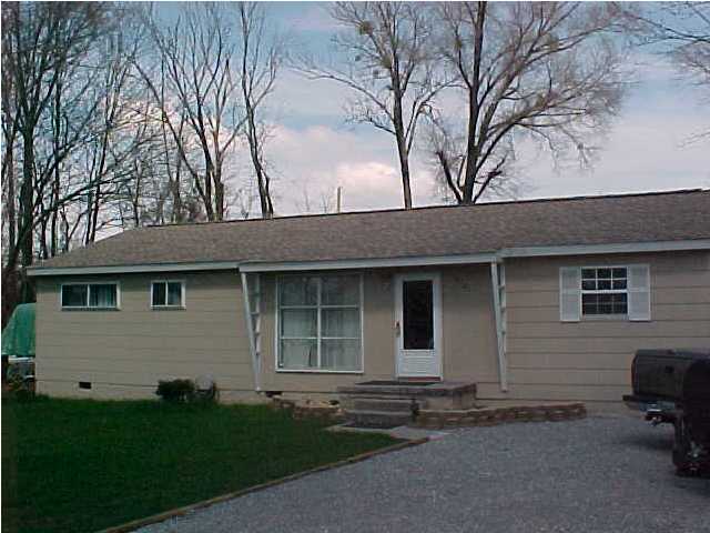 6101 Vance Road Chattanooga, TN 37421 - Photo 1 of 7 Primary Photo