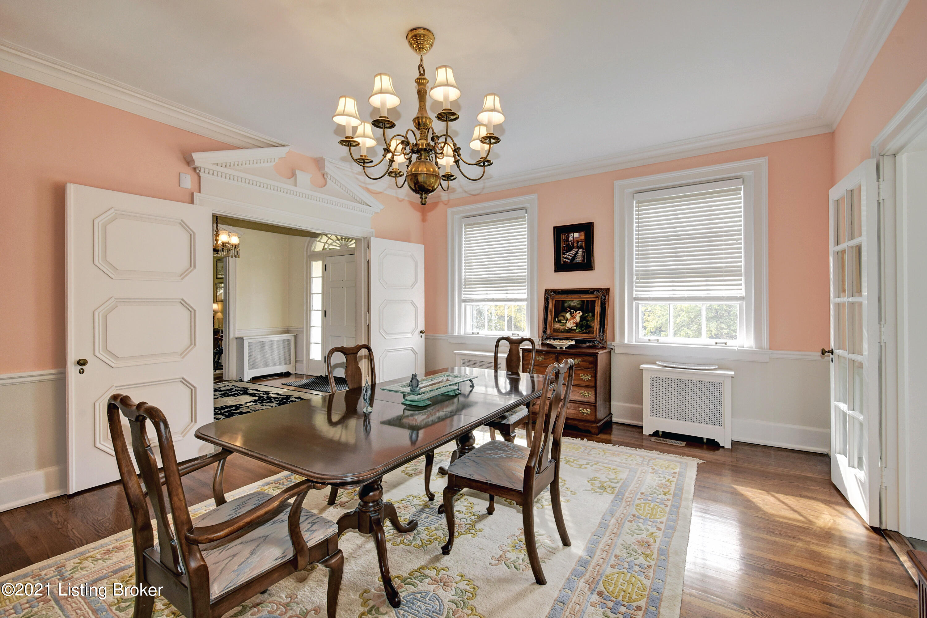 81 Valley Road Louisville, KY 40204 - Photo 8 of 35 DINING ROOM