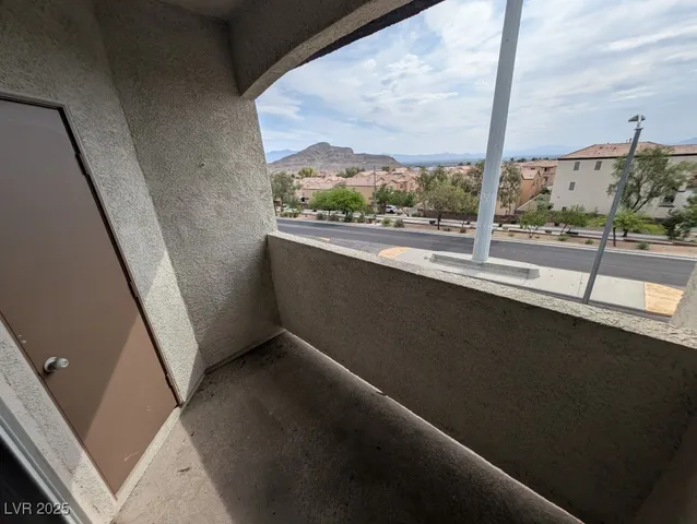 $1,450 | 3504 Desert Cliff Street, Unit 203, Las Vegas, NV 89129