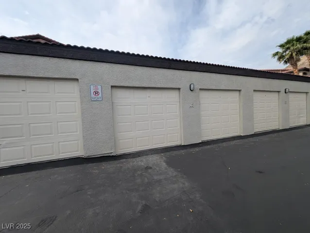 $1,450 | 3504 Desert Cliff Street, Unit 203, Las Vegas, NV 89129