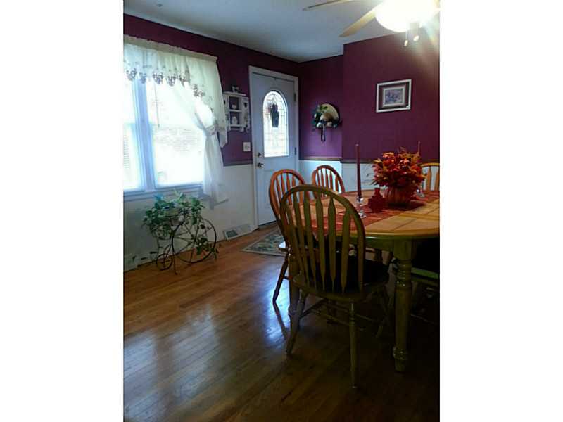 181 Woodhaven Road Woonsocket, RI 02895 - Photo 6 of 20 Dining Room.