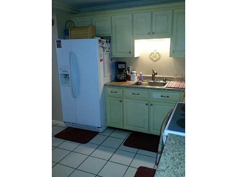 181 Woodhaven Road Woonsocket, RI 02895 - Photo 9 of 20 Kitchen.