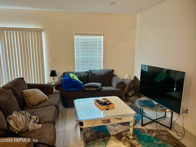 $1,800 | 3298 Penny Cove Drive, Jacksonville, FL 32218