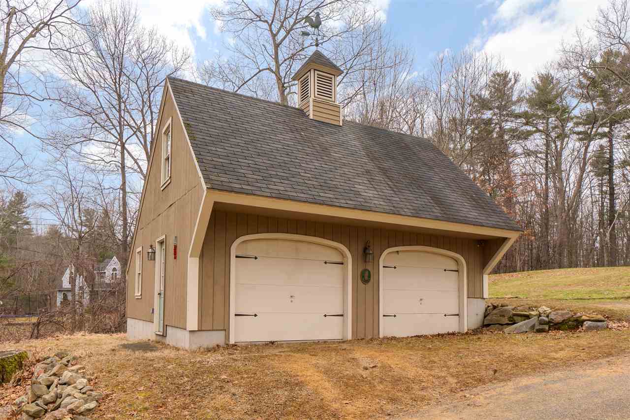 72 Marblehead Road Windham, NH 03087 - Photo 3 of 32