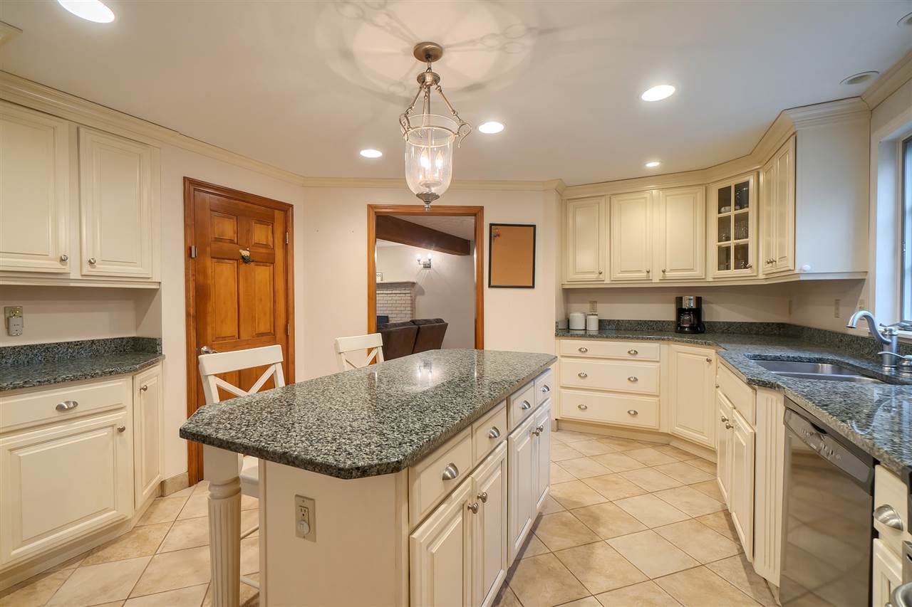 72 Marblehead Road Windham, NH 03087 - Photo 8 of 32