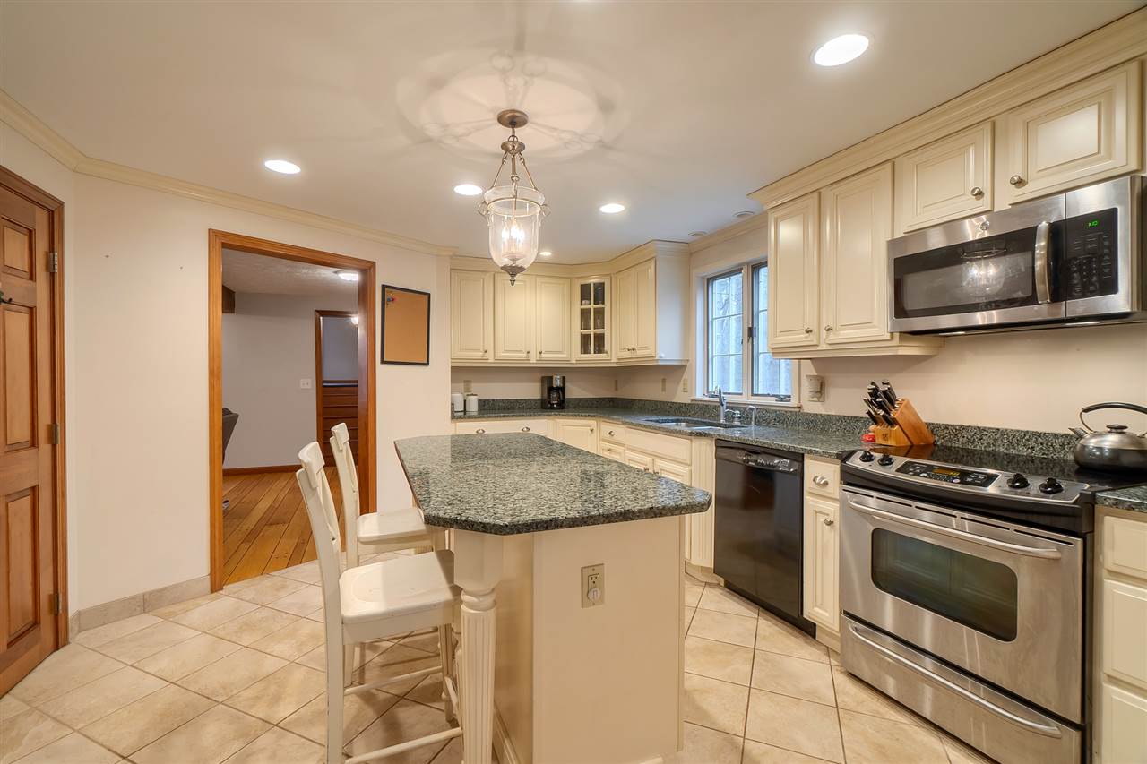 72 Marblehead Road Windham, NH 03087 - Photo 10 of 32