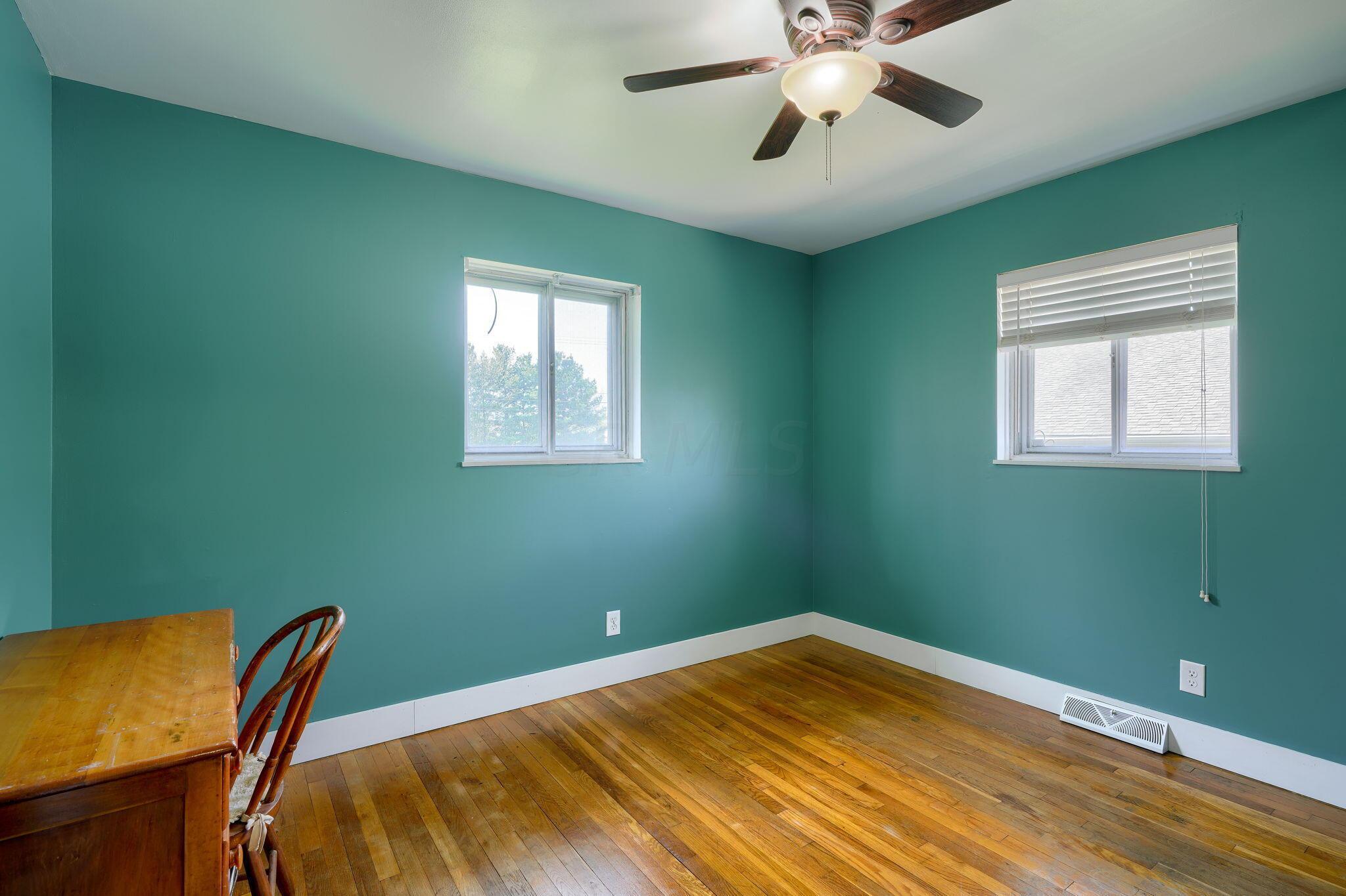 2493 East Howard Road Columbus, OH 43207 - Photo 26 of 39 2493 E Howard Rd (46)