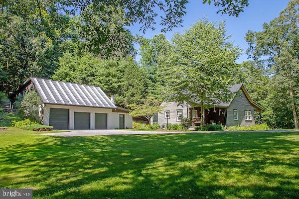 Welcome home! Choose a garage, any garage!