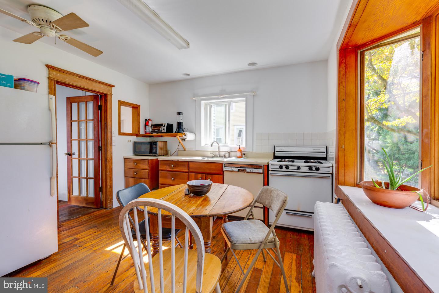 320 North Stanwick Road Moorestown, NJ 08057 - Photo 16 of 34