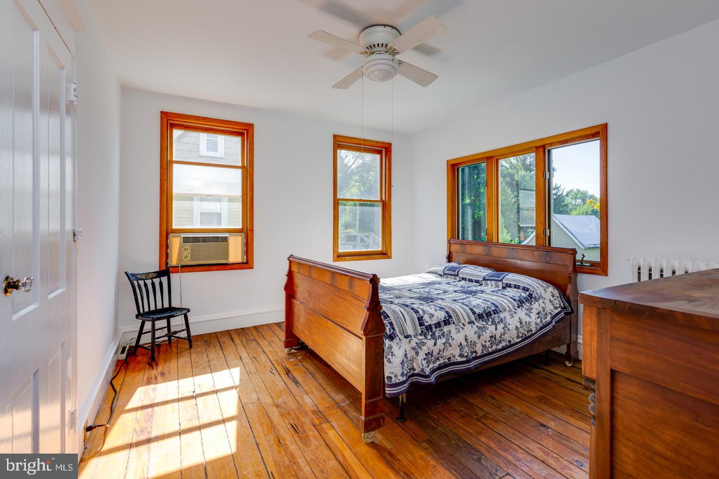 320 North Stanwick Road Moorestown, NJ 08057 - Photo 20 of 34 Bedroom 2