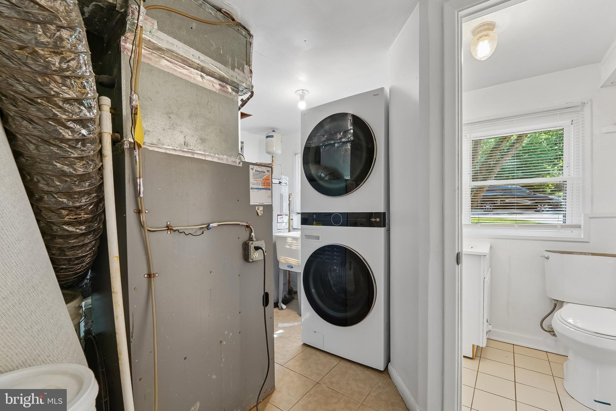7610 Knollwood Road Towson, MD 21286 - Photo 34 of 41 Laundry Room