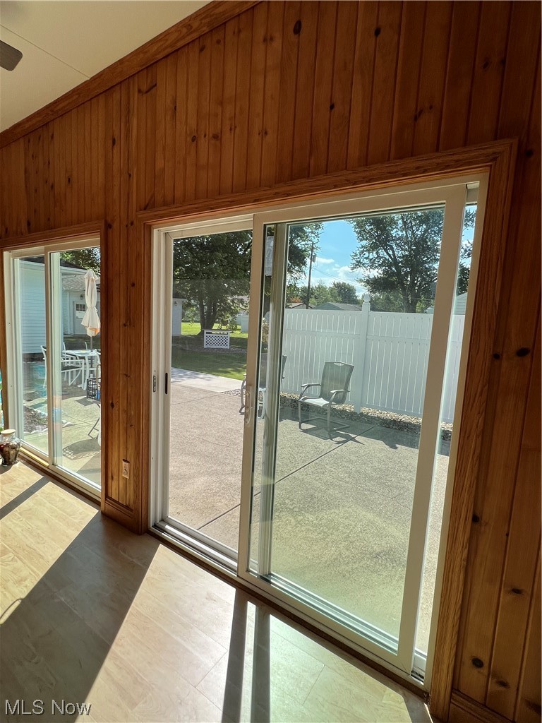 3130 Lake Road West Ashtabula, OH 44004 - Photo 30 of 35 3-season sunroom 16 x 7