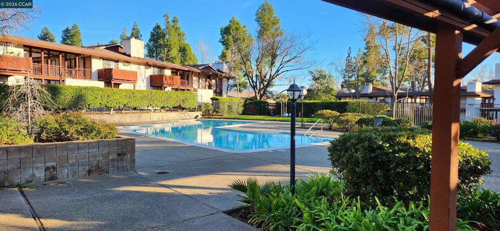 238 Camelback Road Pleasant Hill, CA 94523 - Photo 35 of 36 Camelback Duplex - Pool