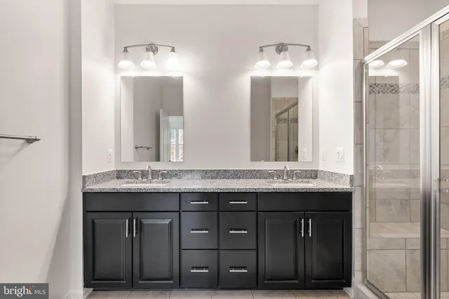 $799,000 | 13650 Air And Space Museum Parkway, Herndon, VA 20171