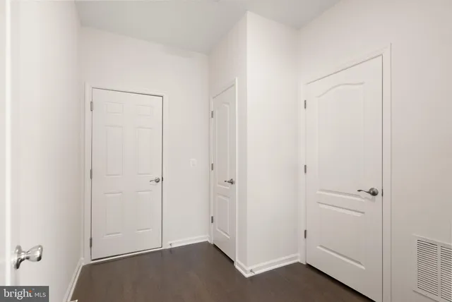 $799,000 | 13650 Air And Space Museum Parkway, Herndon, VA 20171