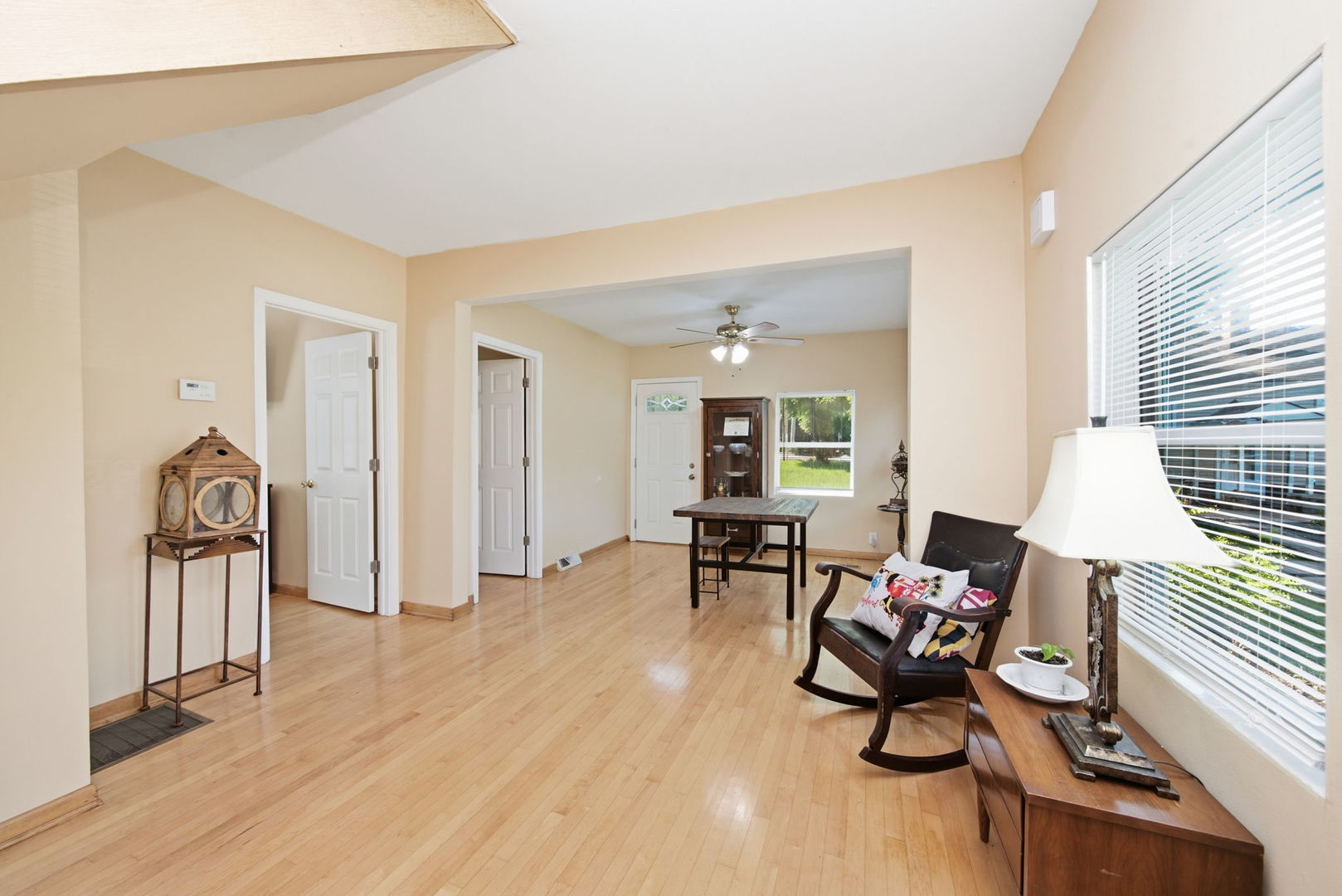 248 West Naperville Road Westmont, IL 60559 - Photo 5 of 27 Gallery Image 5