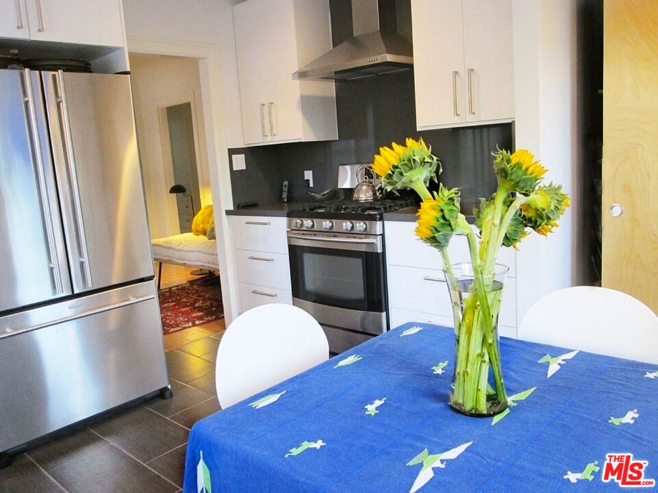 1101 Palms Boulevard Venice, CA 90291 - Photo 11 of 39