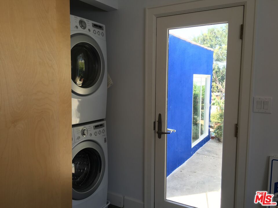 1101 Palms Boulevard Venice, CA 90291 - Photo 13 of 39