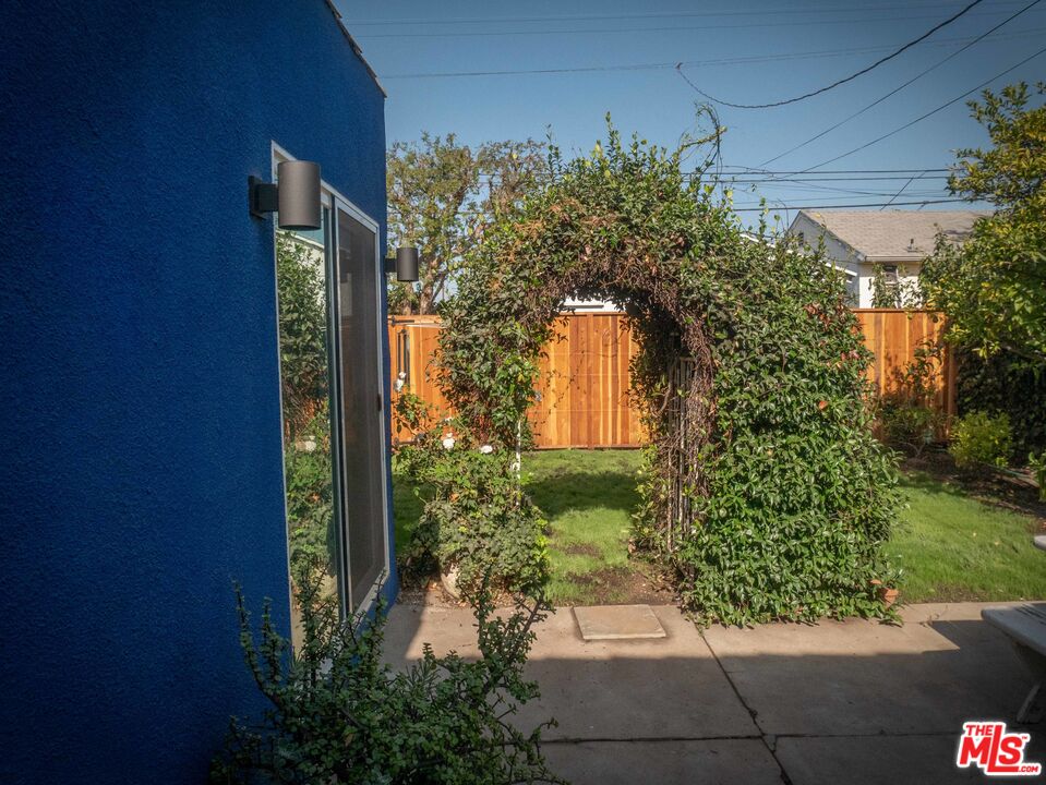 1101 Palms Boulevard Venice, CA 90291 - Photo 34 of 39