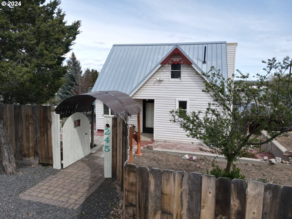 245 North Roanoke Ave