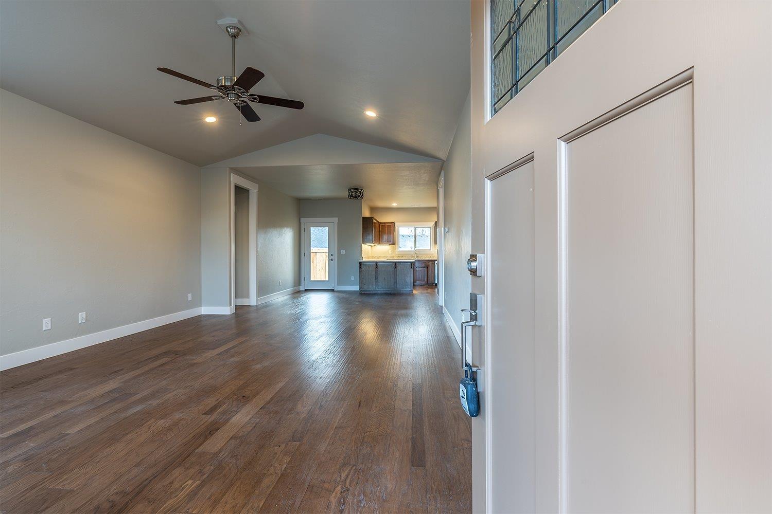 3639 Hilsinger Road Phoenix, OR 97535 - Photo 4 of 19 Additional Photo