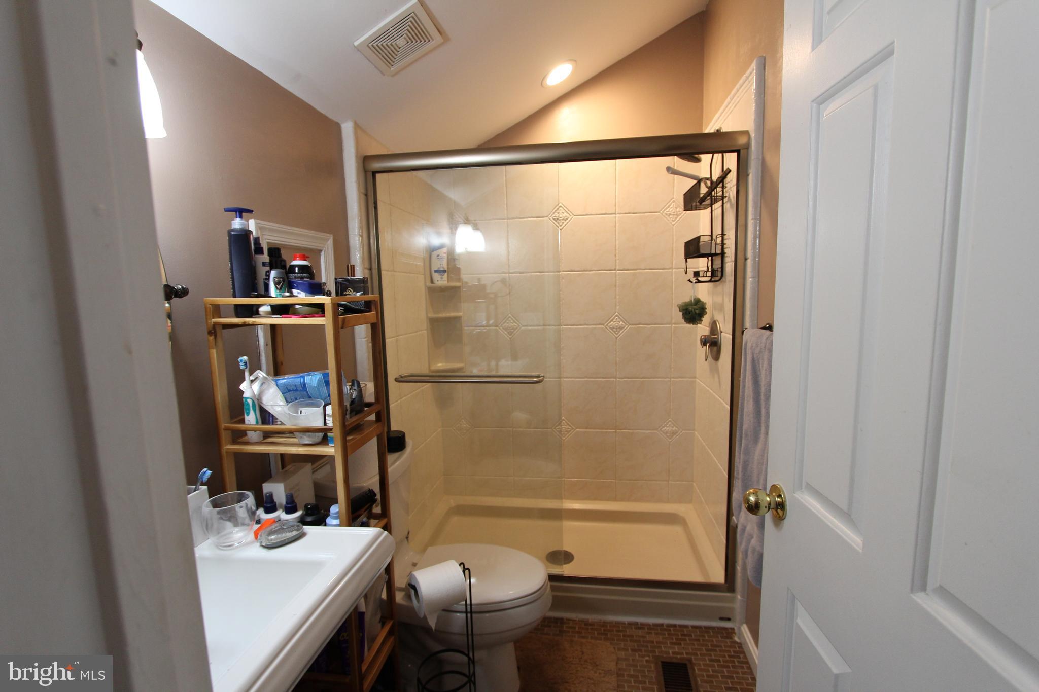 5145 Columbia Road, Unit 831 Columbia, MD 21044 - Photo 32 of 38 Loft Bath
