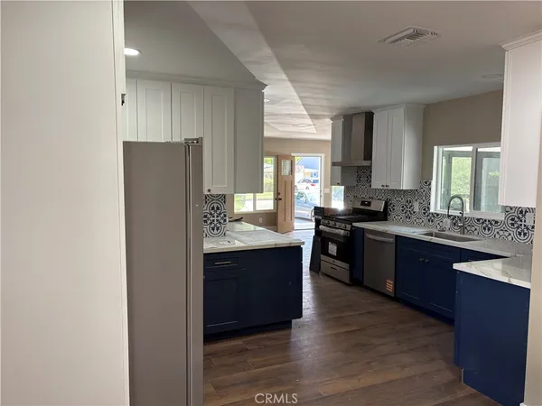 $1,199,999 | 2715 Petaluma Avenue, Long Beach, CA 90815