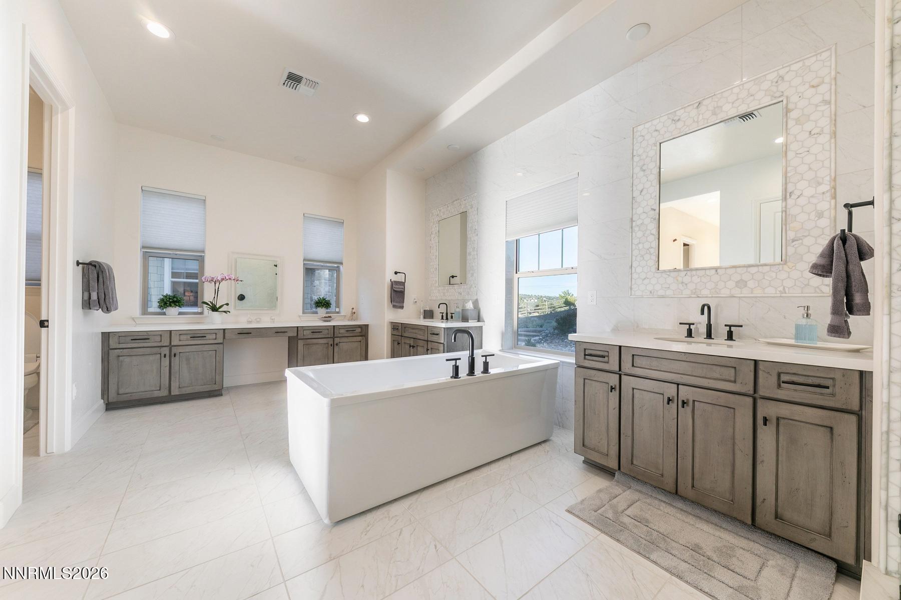 1795 Boulder Ridge Court Reno, NV 89523 - Photo 21 of 41 046-051-Interior-1800x1200