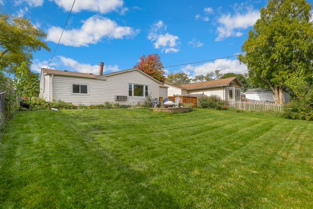 439 Glendale Road Buffalo Grove, IL 60089 - Photo 18 of 22 a view of a house with a big yard