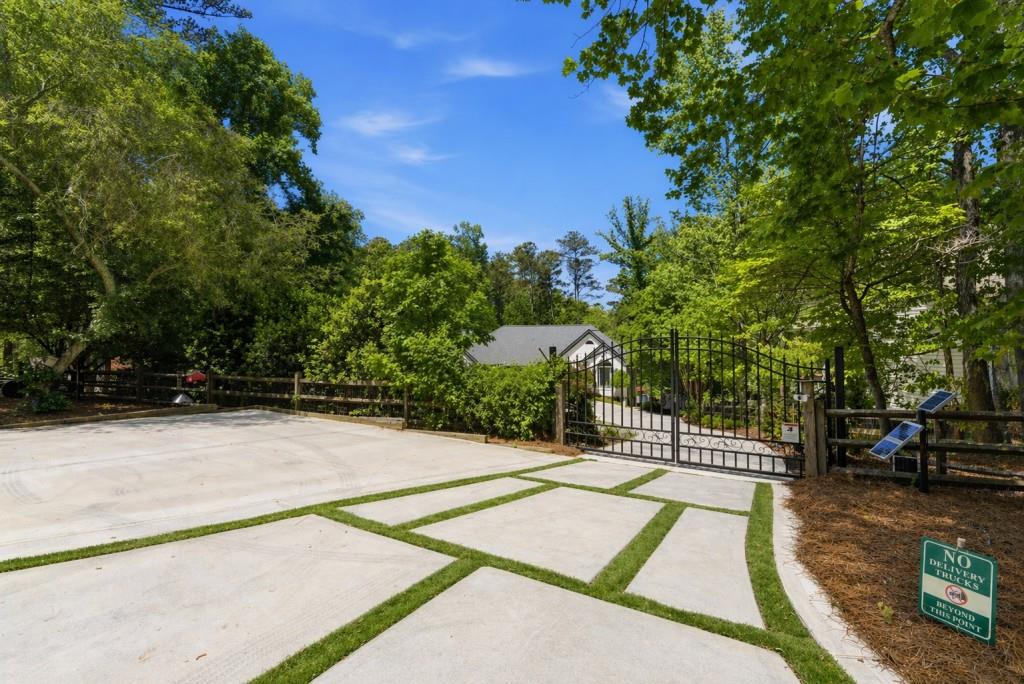 6422 Old Shadburn Ferry Road Buford, GA 30518 - Photo 17 of 68