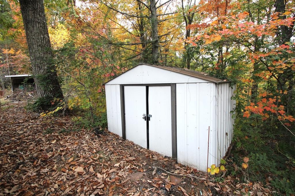 1025 Yellow Breeches Road Cosby, TN 37722 - Photo 32 of 49
