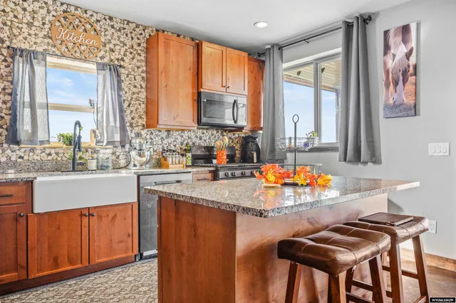 $695,000 | 84 Deer Run Road, Gillette, WY 82716