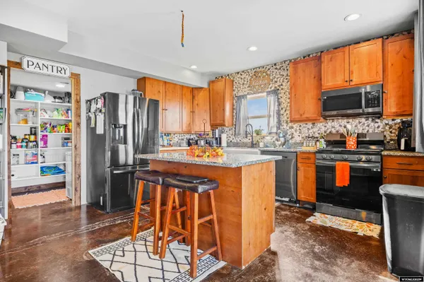 $675,000 | 84 Deer Run Road, Gillette, WY 82716