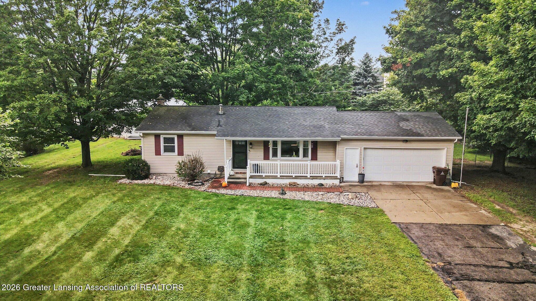 1408 South Meridian Road Mason, MI 48854 - Photo 2 of 29 028_file_7334