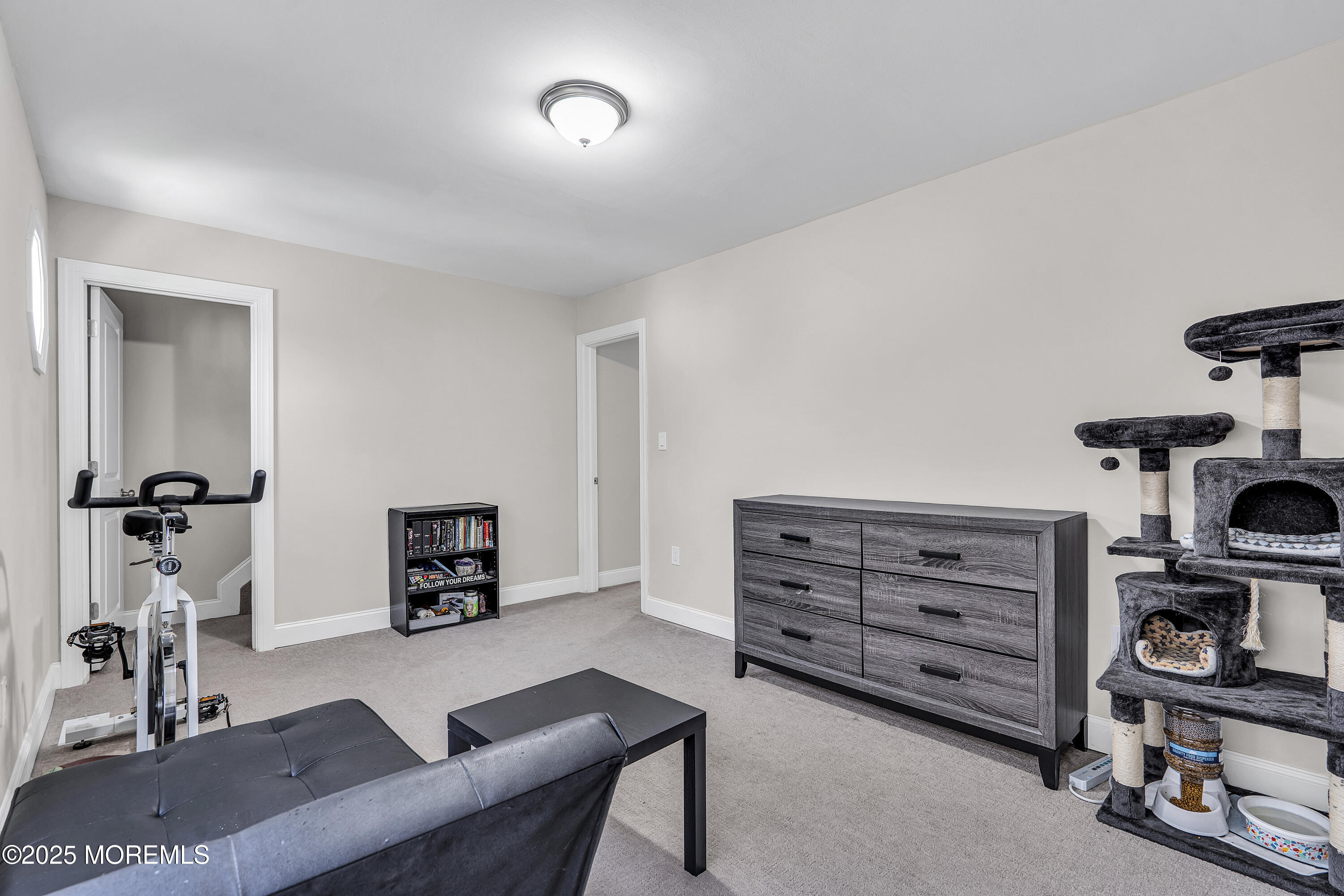 39 Colonial Court Jackson, NJ 08527 - Photo 12 of 26 a view of a livingroom with furniture