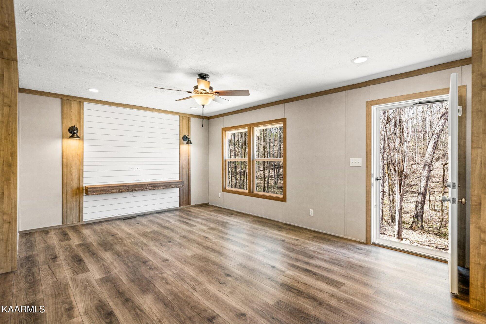 1358 Bluets Road Newport, TN 37821 - Photo 3 of 29 03-1358-Bluets-Rd-Newport-TN-3